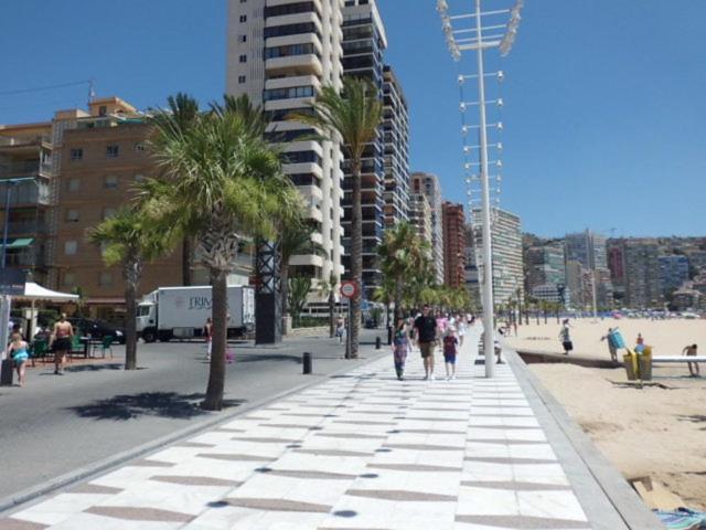 Disponible En Abril-Wifi-3Hab, 6 Pers, -Piscina, Aire Acondi-Parking Opcionable Extra Lägenhet Benidorm Exteriör bild