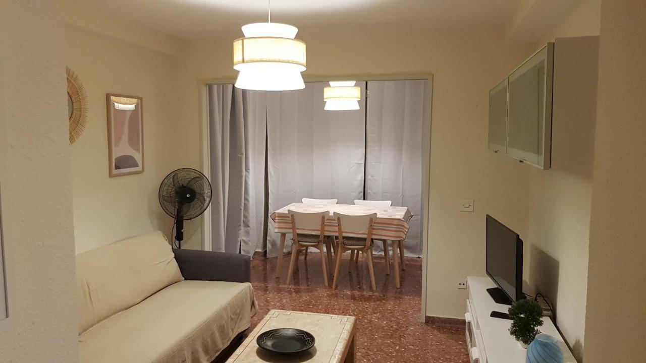 Disponible En Abril-Wifi-3Hab, 6 Pers, -Piscina, Aire Acondi-Parking Opcionable Extra Lägenhet Benidorm Exteriör bild