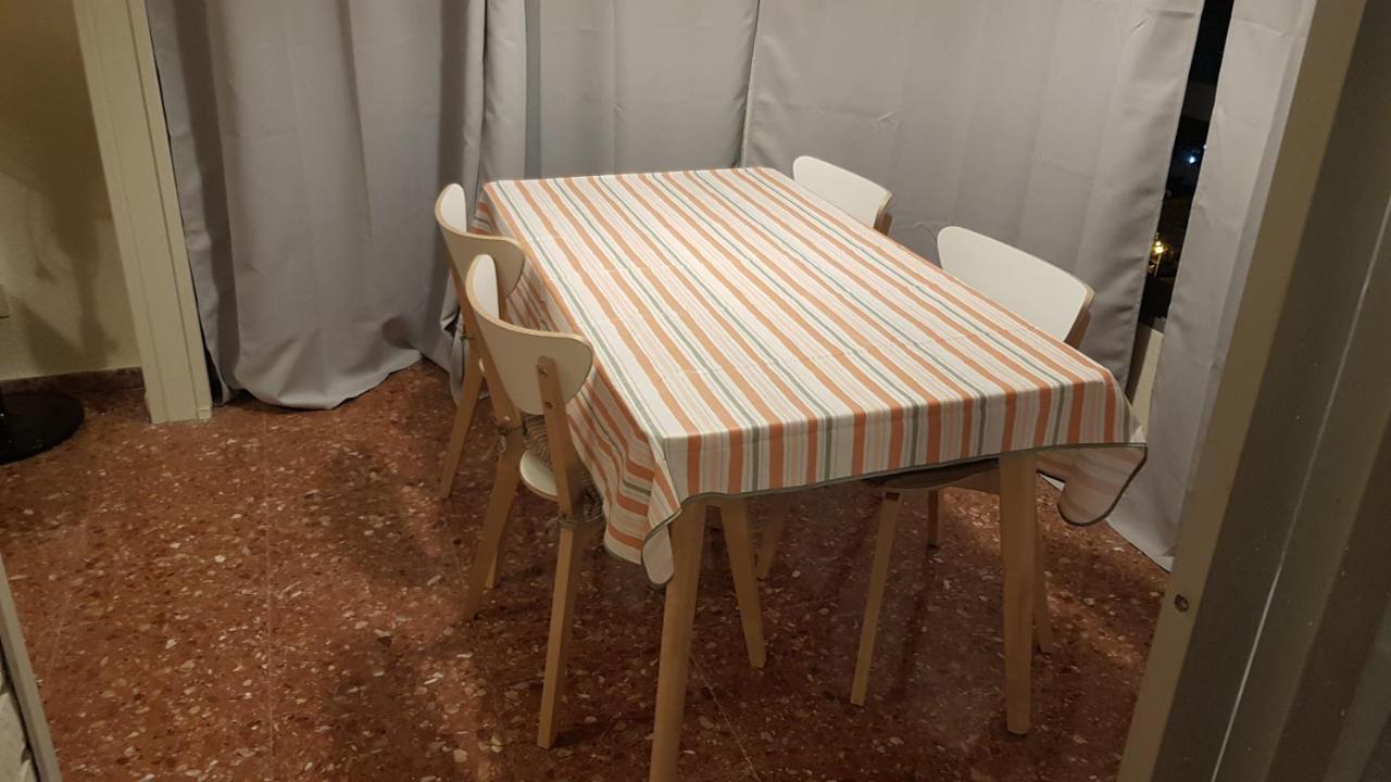 Disponible En Abril-Wifi-3Hab, 6 Pers, -Piscina, Aire Acondi-Parking Opcionable Extra Lägenhet Benidorm Exteriör bild