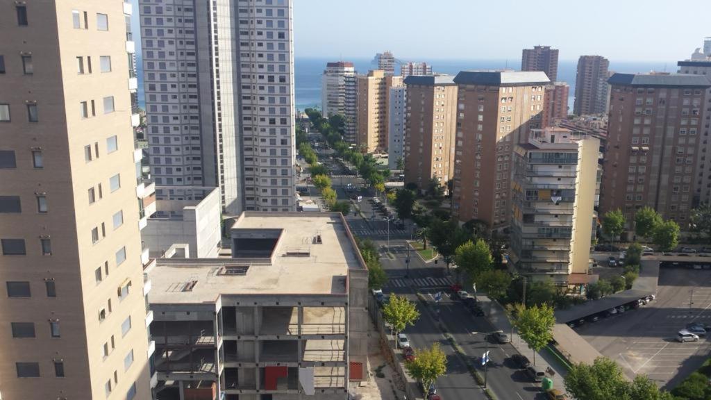 Disponible En Abril-Wifi-3Hab, 6 Pers, -Piscina, Aire Acondi-Parking Opcionable Extra Lägenhet Benidorm Exteriör bild